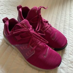 Nike met con magenta tennis shoes size 7